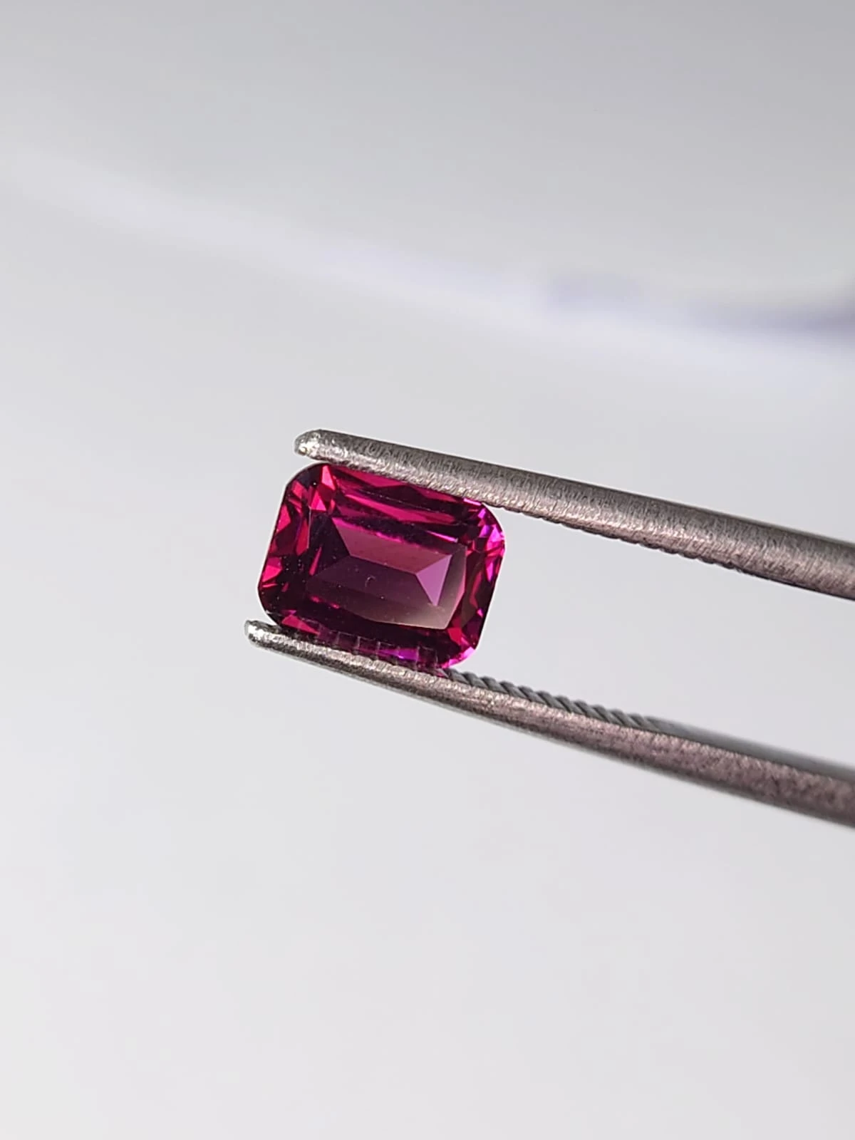 1.33ct Natural Rhodolite Garnet from Tanzania — view 7